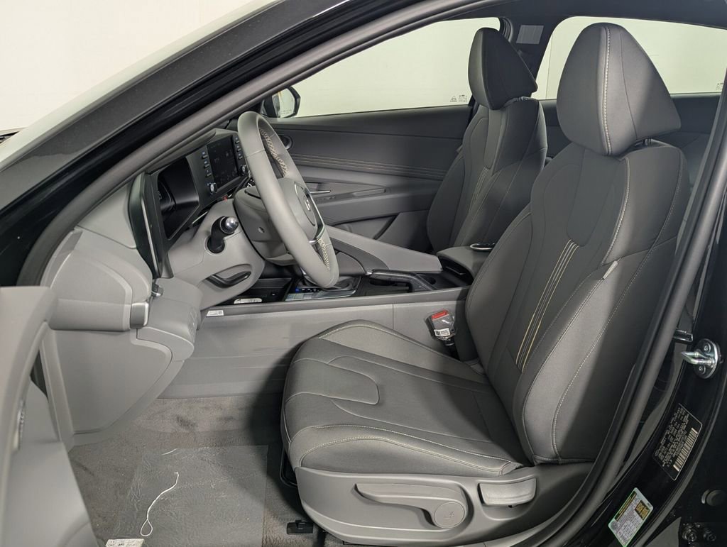 New 2026 Hyundai Elantra Sport image 12