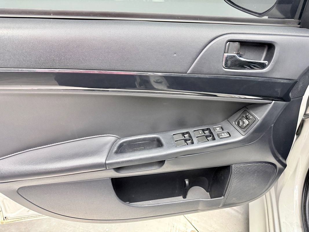 Used 2017 Mitsubishi Lancer ES image 15