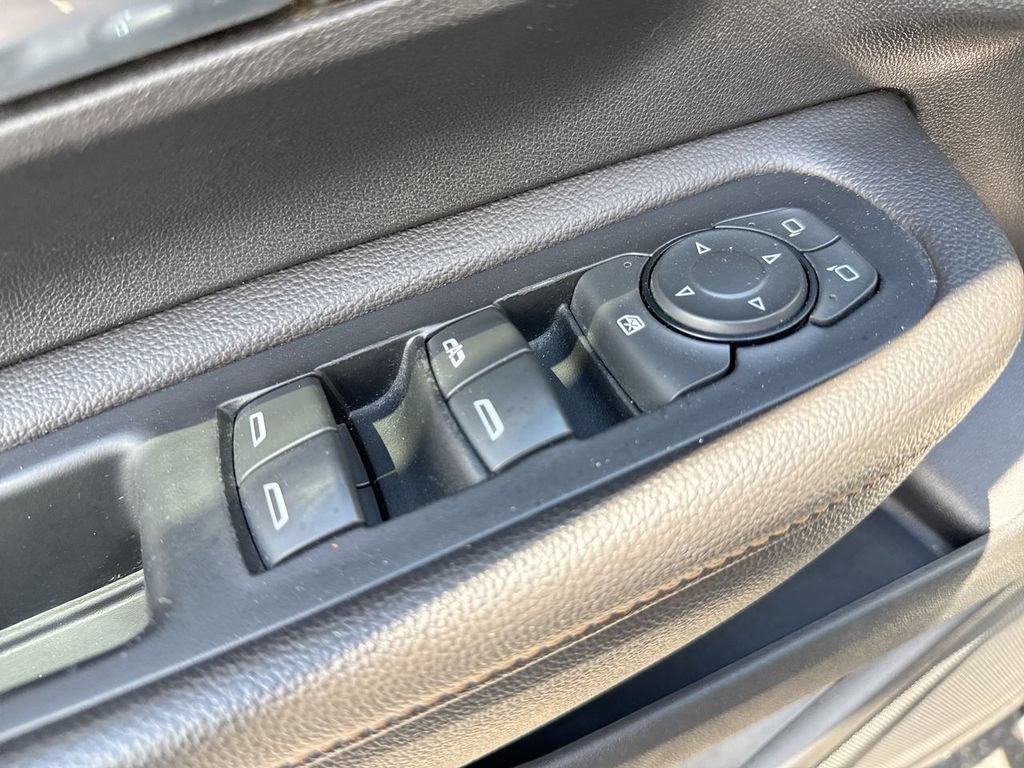 Used 2020 GMC Terrain SLE FWD image 13