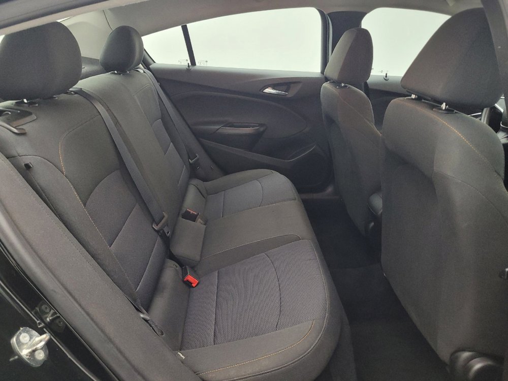 Used 2018 Chevrolet Cruze LS FWD image 19