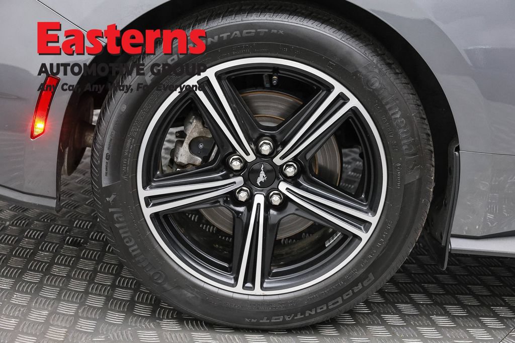 Used 2025 Ford Mustang Coupe RWD image 28