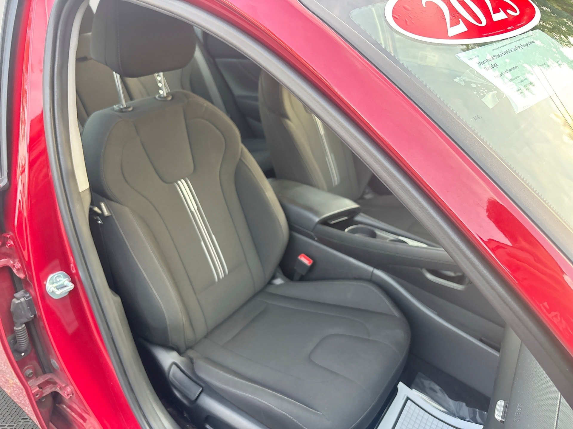 Used 2025 Hyundai Elantra SEL FWD image 28