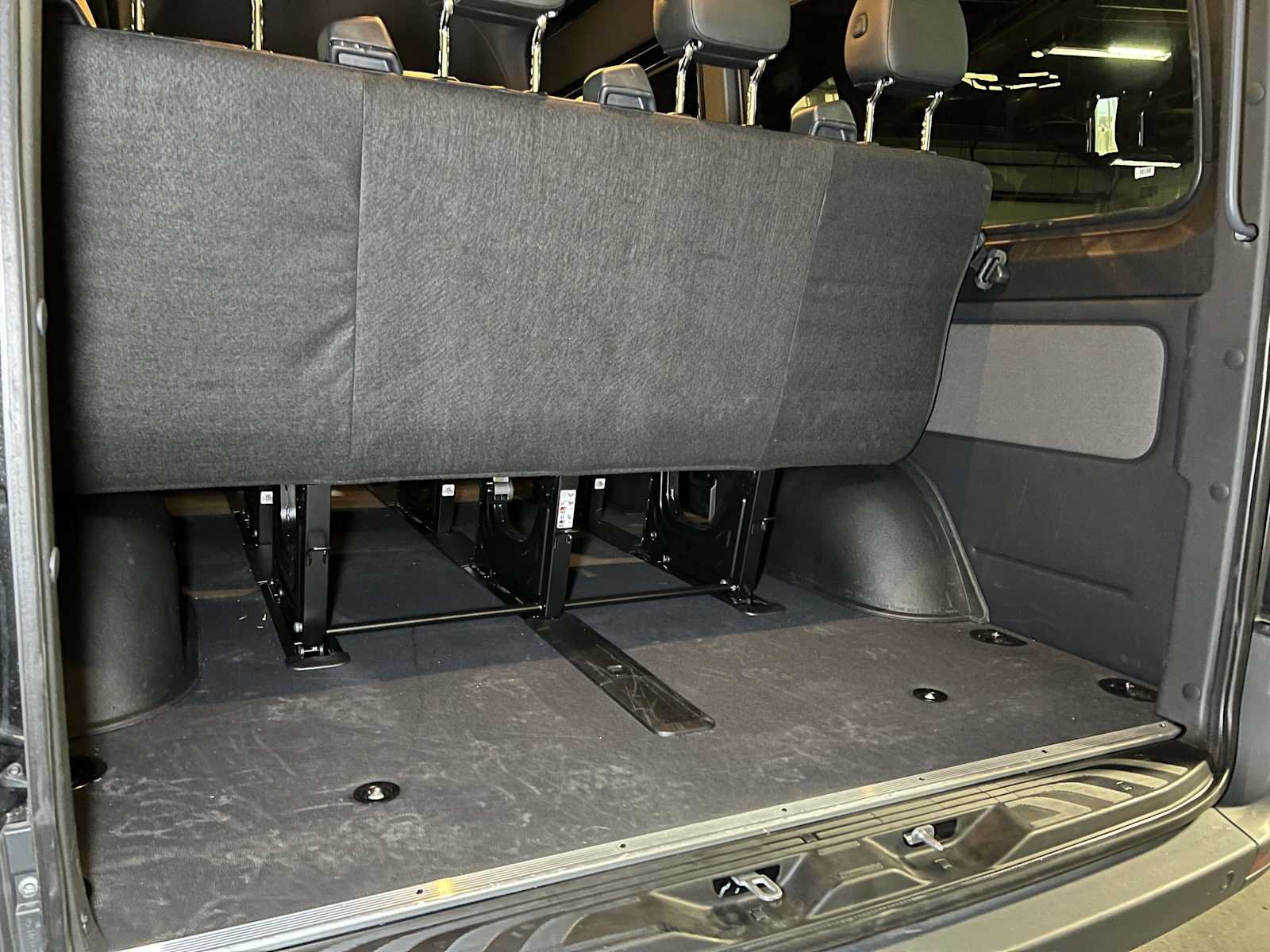 Used 2025 Mercedes-Benz Sprinter 2500 image 18
