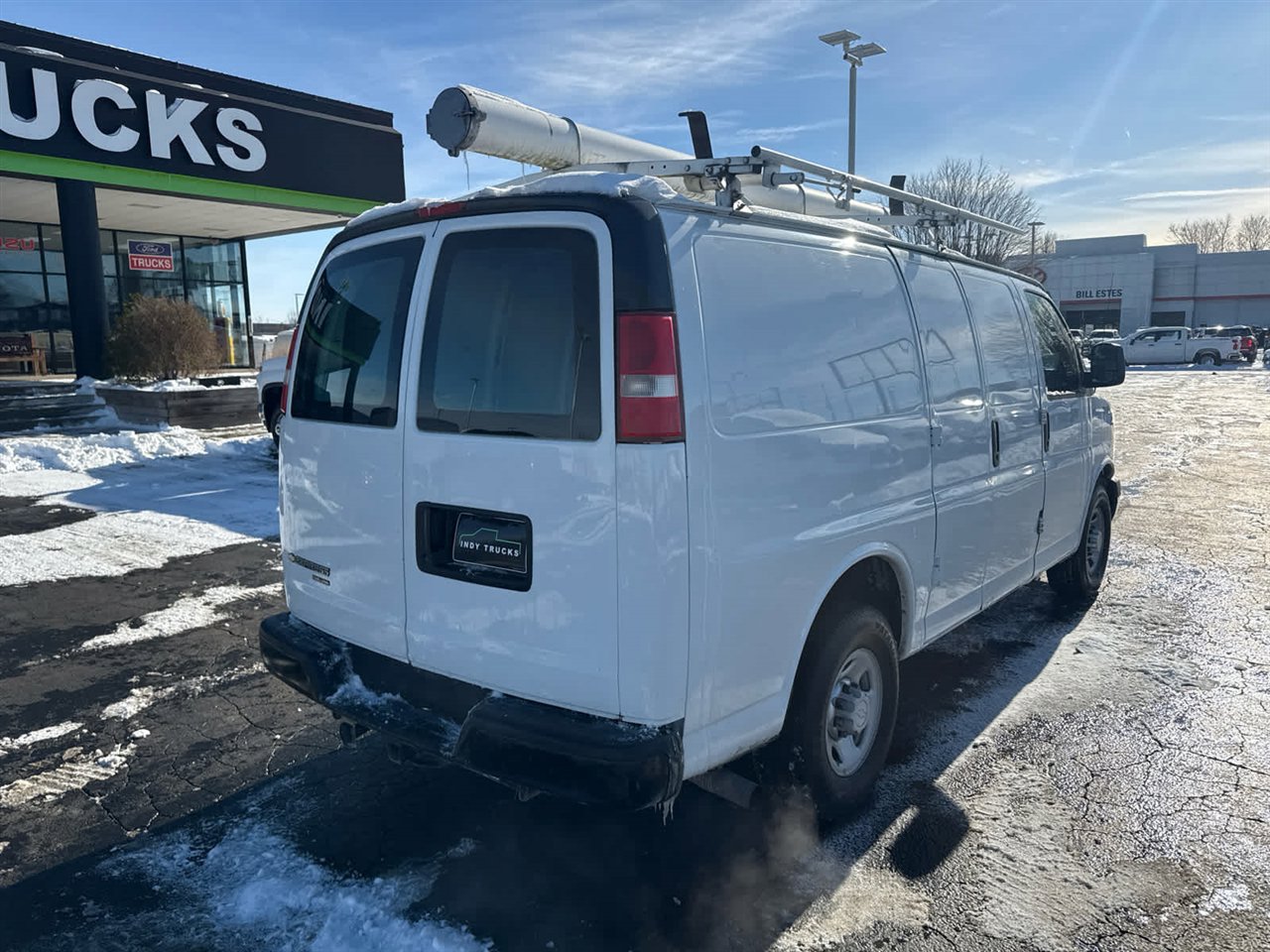 Used 2016 Chevrolet Express 2500 image 8