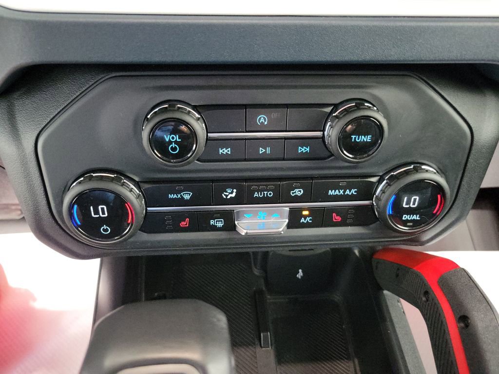Used 2025 Ford Bronco Heritage Edition AWD/4WD image 39