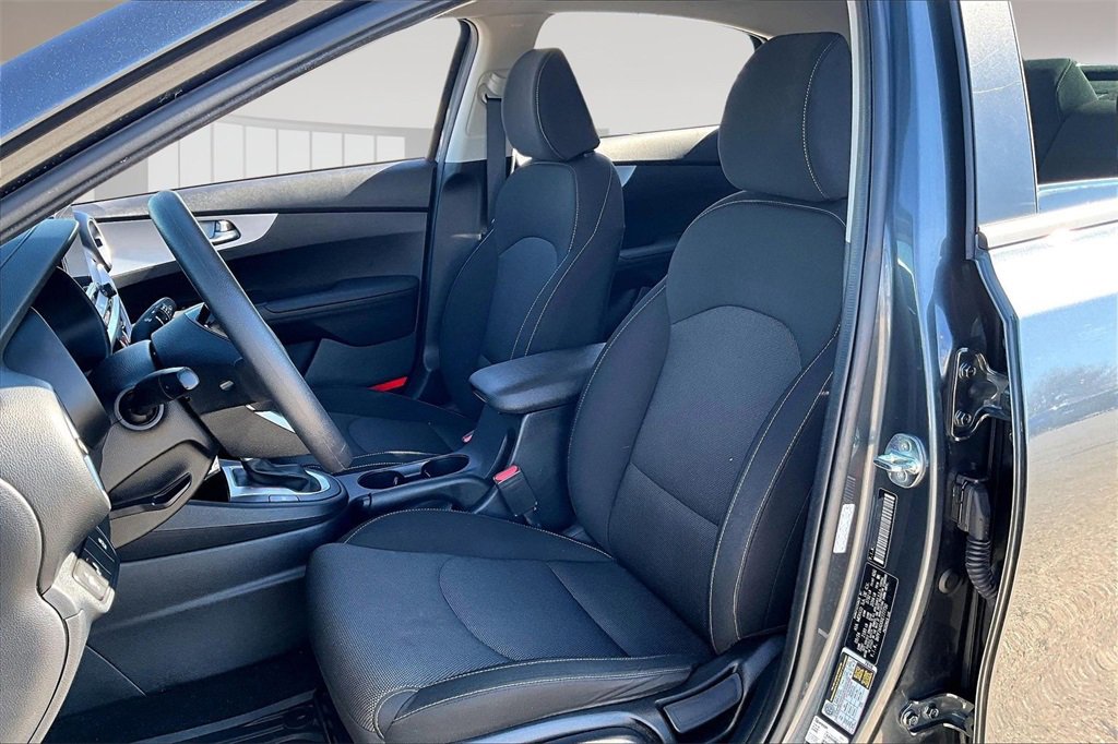 Used 2024 Kia Forte LXS w/ LXS Technology Package image 23