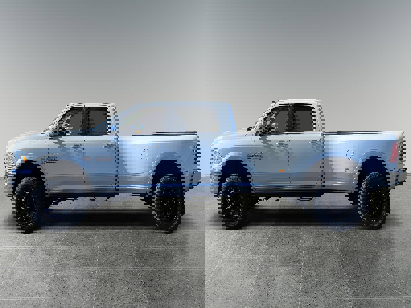 Used 2013 RAM 3500 Laramie w/ Convenience Group image 2