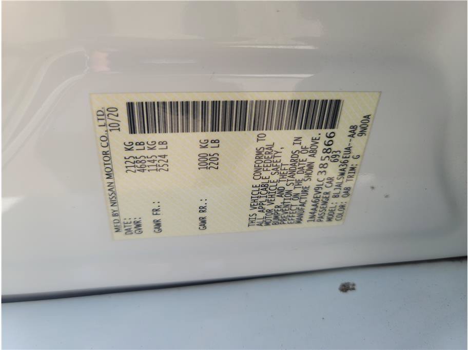 Used 2020 Nissan Maxima SR w/ Sport Mat Group FWD image 17