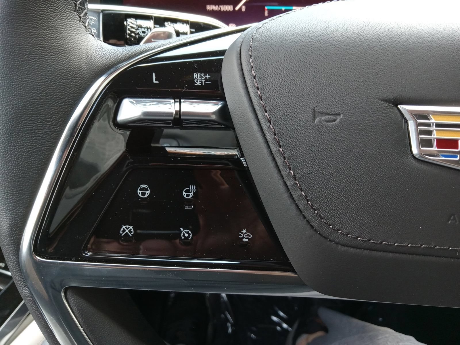 Used 2026 Cadillac Escalade Platinum Sport AWD/4WD image 22