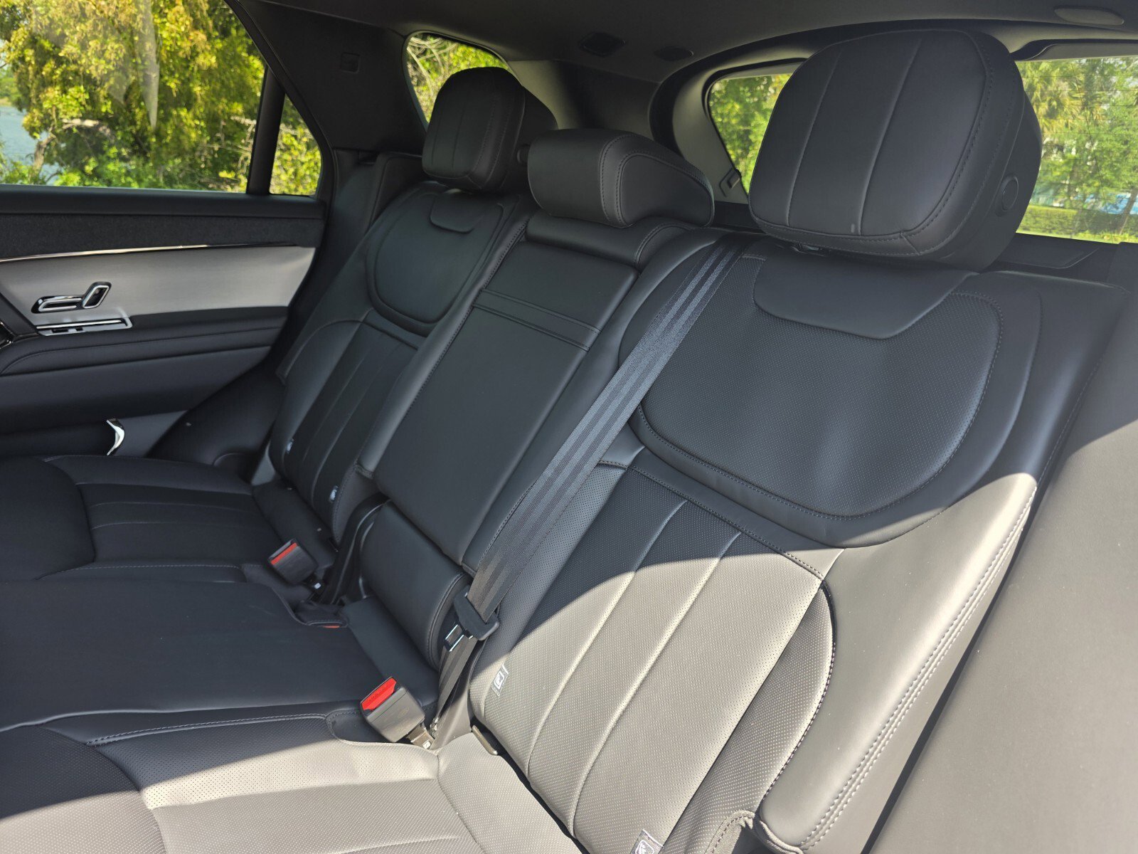 New 2026 Land Rover Range Rover Sport Dynamic SE AWD/4WD image 13