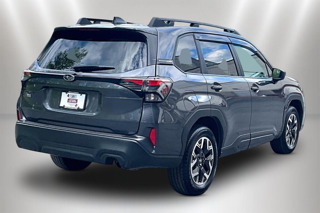 Certified 2026 Subaru Forester Premium AWD/4WD image 5