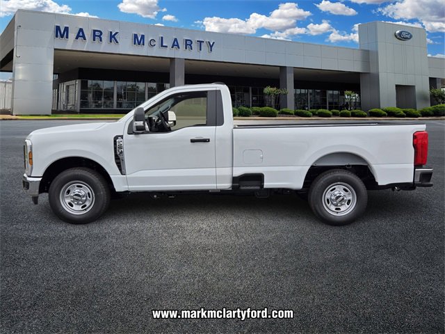 New 2026 Ford F250 XL w/ XL Chrome Package image 4