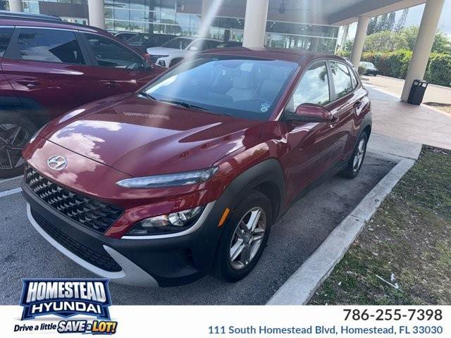 Used 2023 Hyundai Kona SE image 1