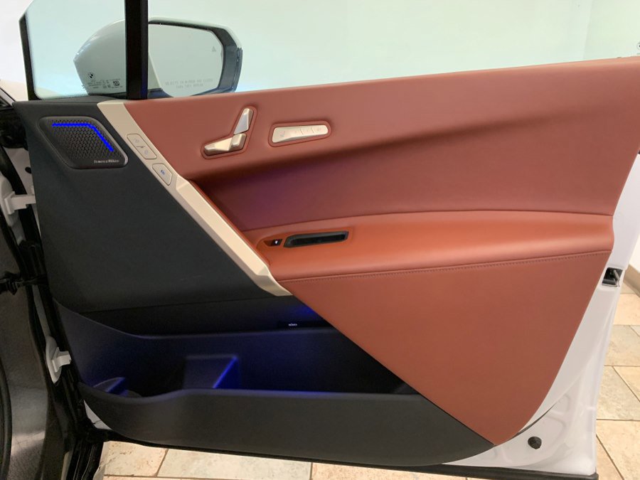 Used 2024 BMW iX M60 image 62