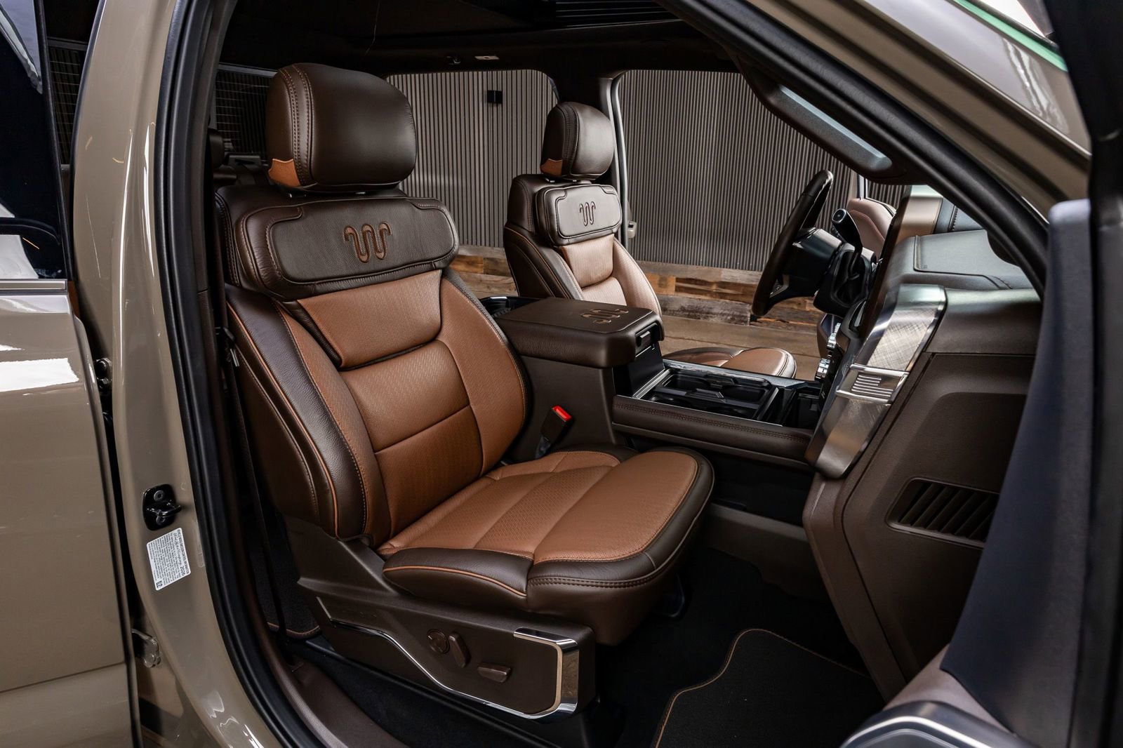 Used 2026 Ford F450 King Ranch w/ Chrome Package image 30