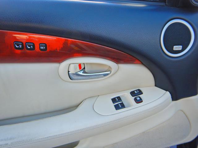 Used 2009 Lexus SC 430 Convertible image 16