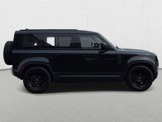 Used 2024 Land Rover Defender 110 S AWD/4WD image 4