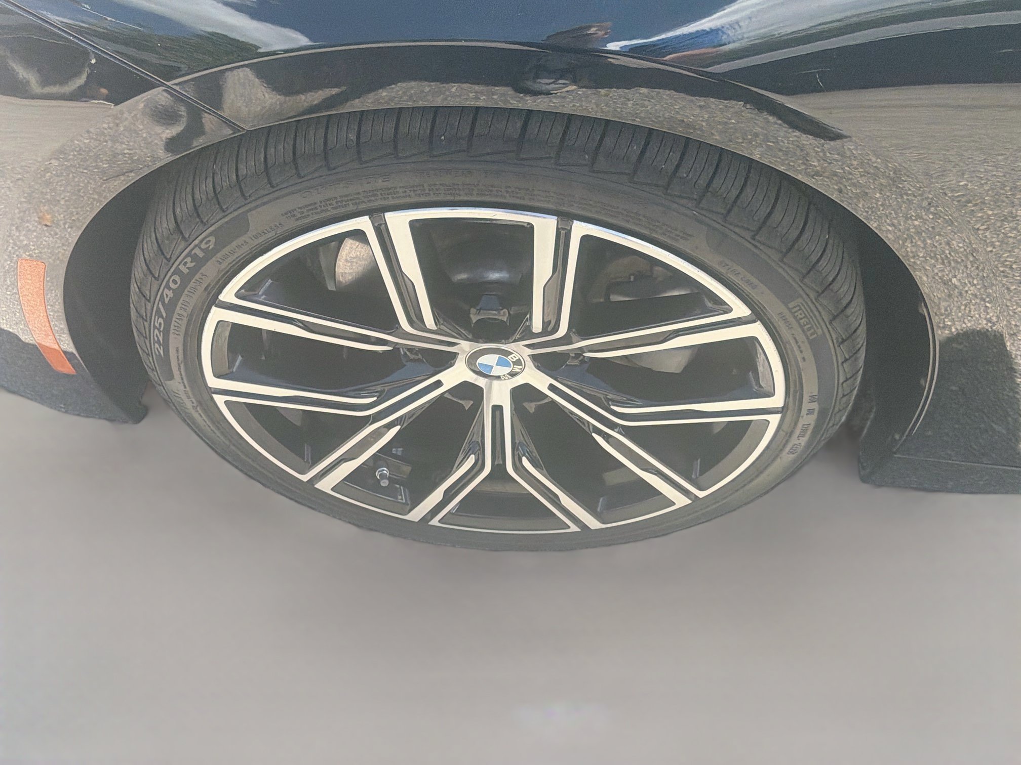 Used 2024 BMW 230i Coupe w/ Convenience Package RWD image 35
