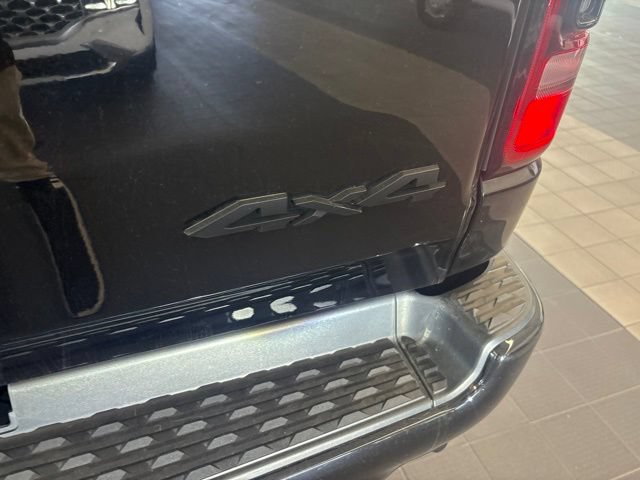 Used 2023 RAM 1500 Laramie AWD/4WD image 14