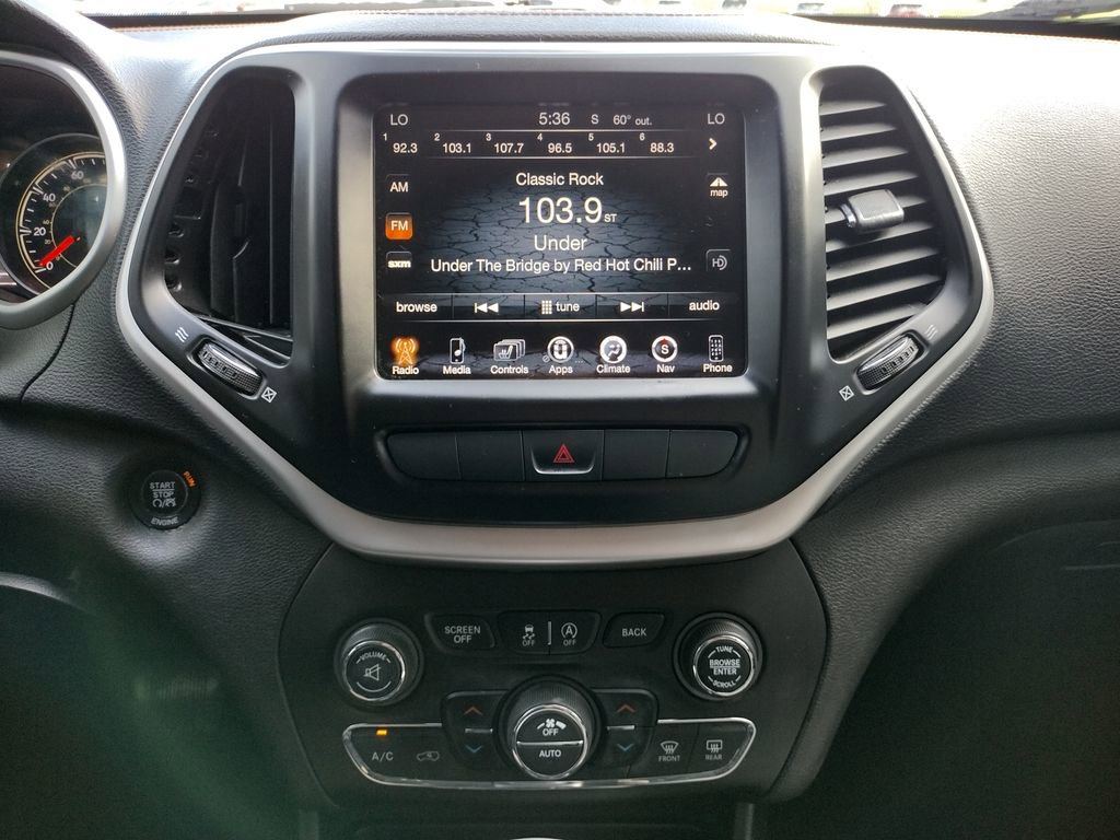 Used 2015 Jeep Cherokee Limited w/ Luxury Group image 24