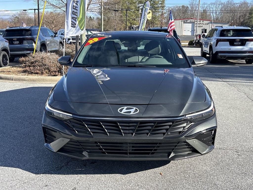 Used 2025 Hyundai Elantra SEL image 5