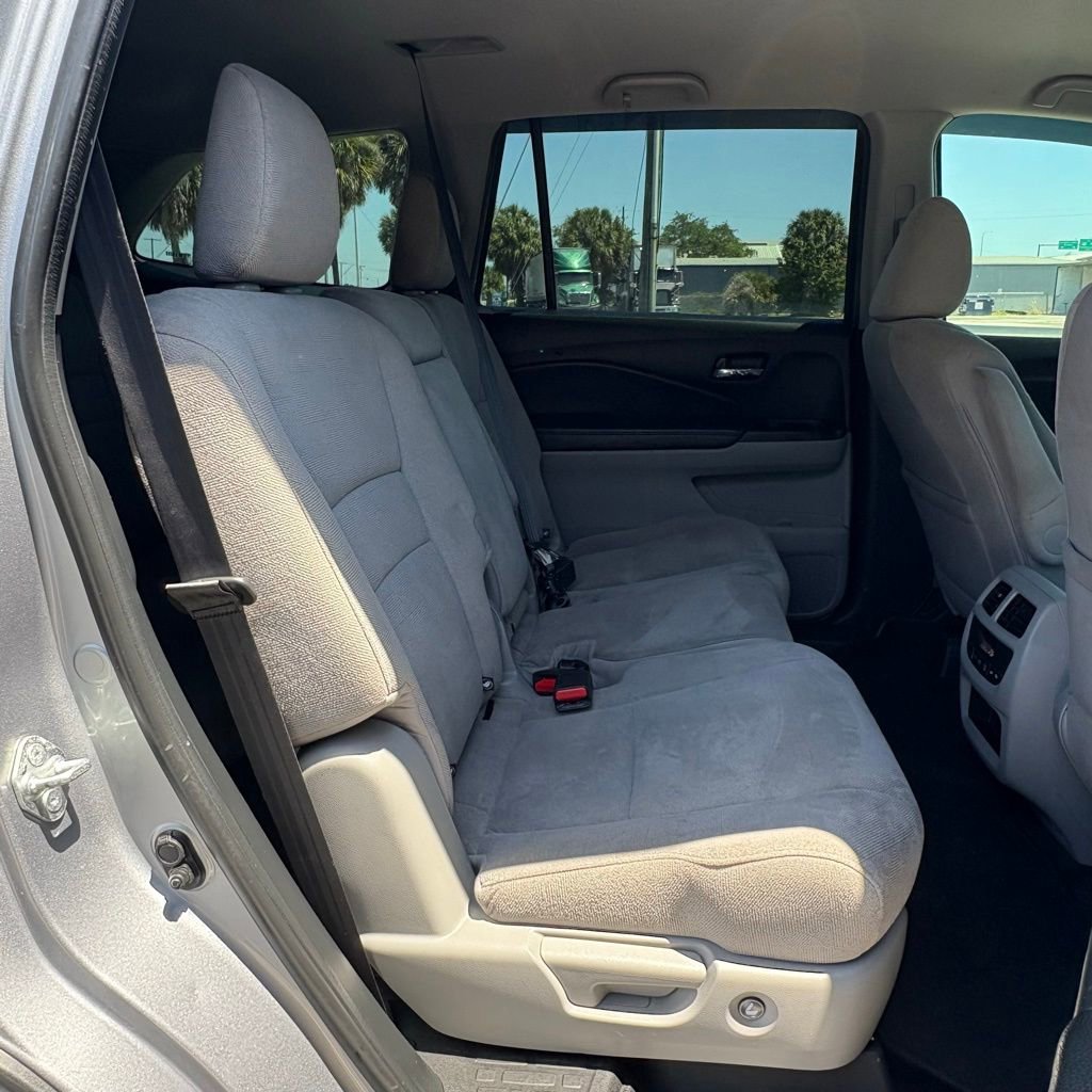 Used 2021 Honda Pilot EX image 15