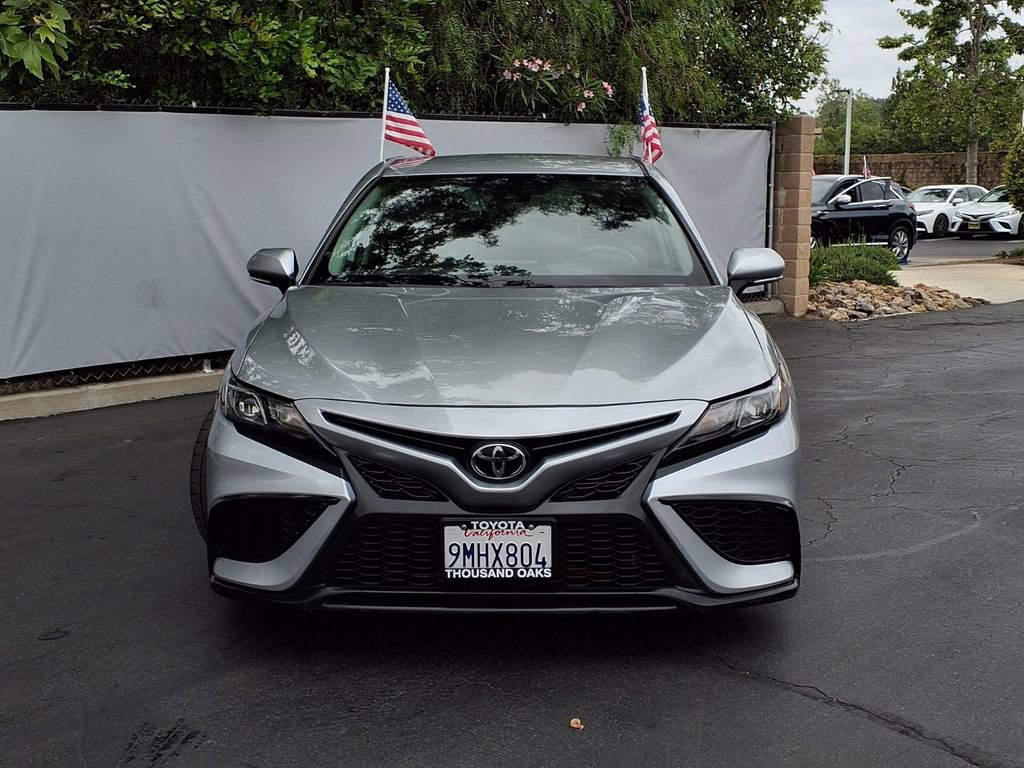 Used 2024 Toyota Camry SE FWD image 2