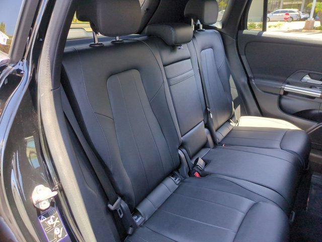 Used 2021 Mercedes-Benz GLA 250 4MATIC image 27
