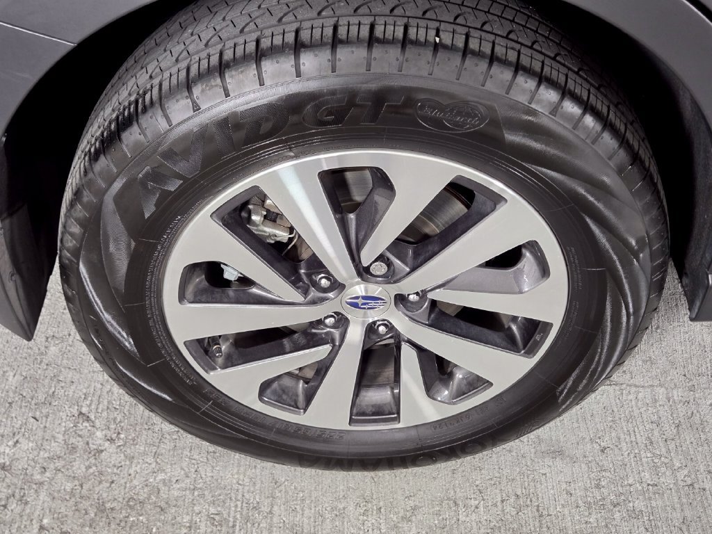 Certified 2025 Subaru Outback Premium AWD/4WD image 11