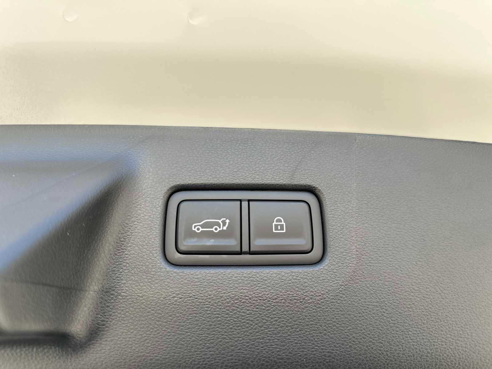 New 2026 Hyundai Santa Fe SEL FWD image 25