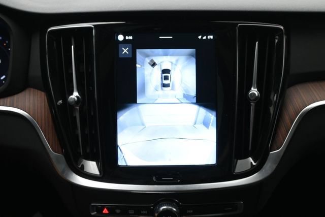 Used 2025 Volvo S60 B5 Plus FWD image 21