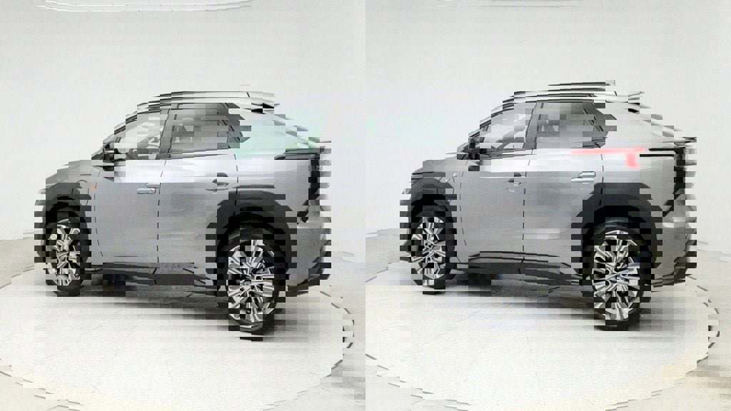 Used 2023 Subaru Solterra AWD image 7