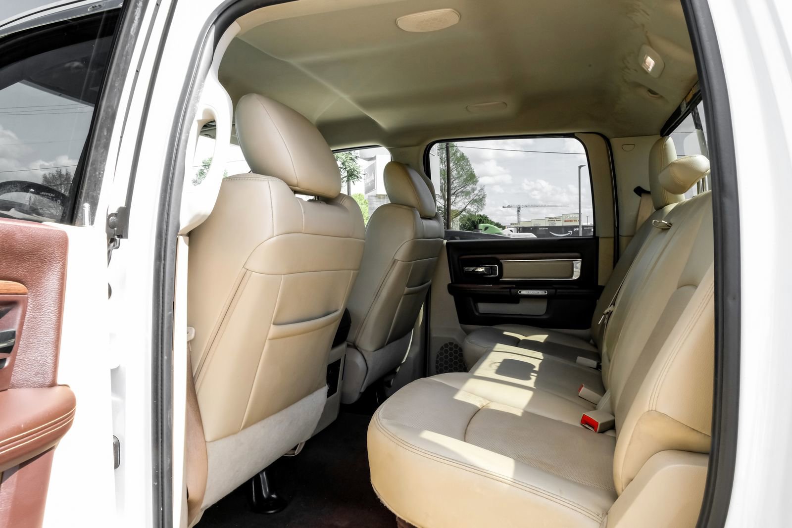 Used 2014 RAM 3500 Laramie image 47