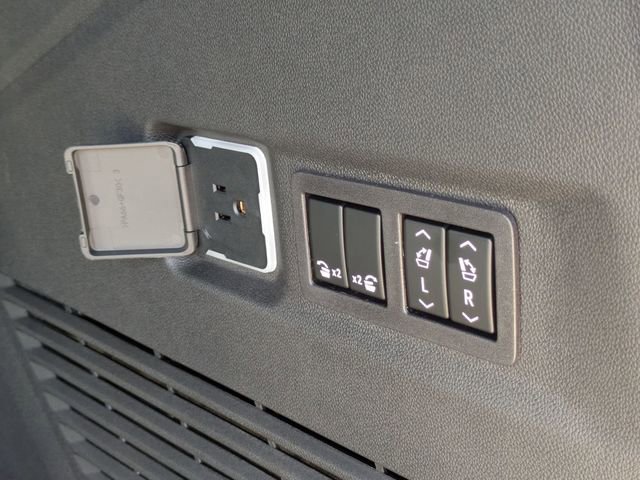 New 2026 Chevrolet Suburban RST w/ Comfort Package image 33