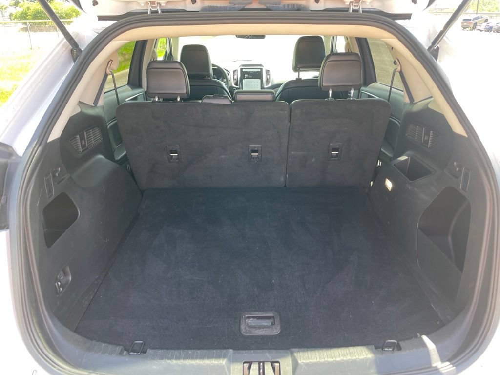 Used 2023 Ford Edge SEL AWD/4WD image 13