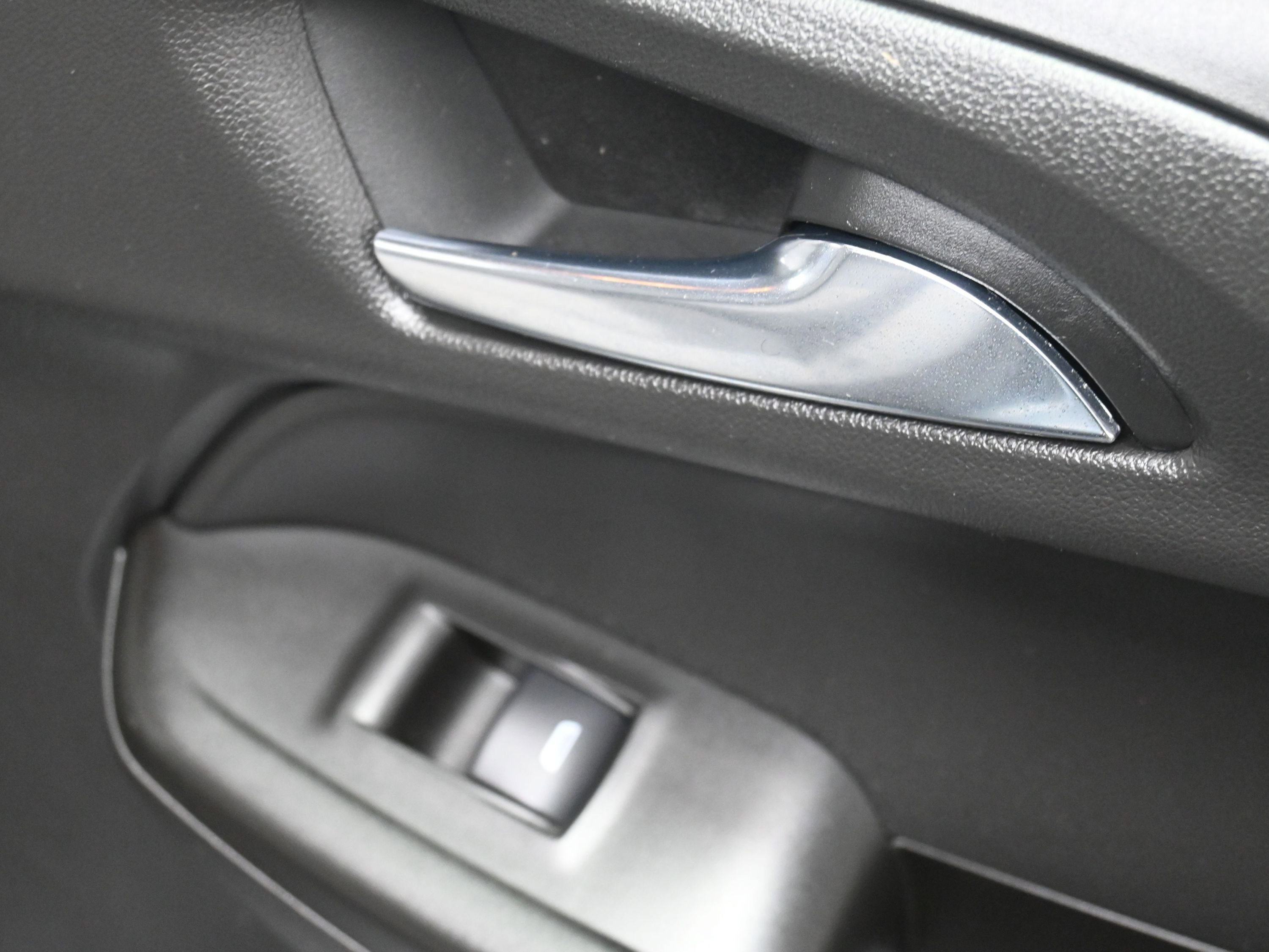 Used 2021 Chevrolet TrailBlazer LS FWD image 27