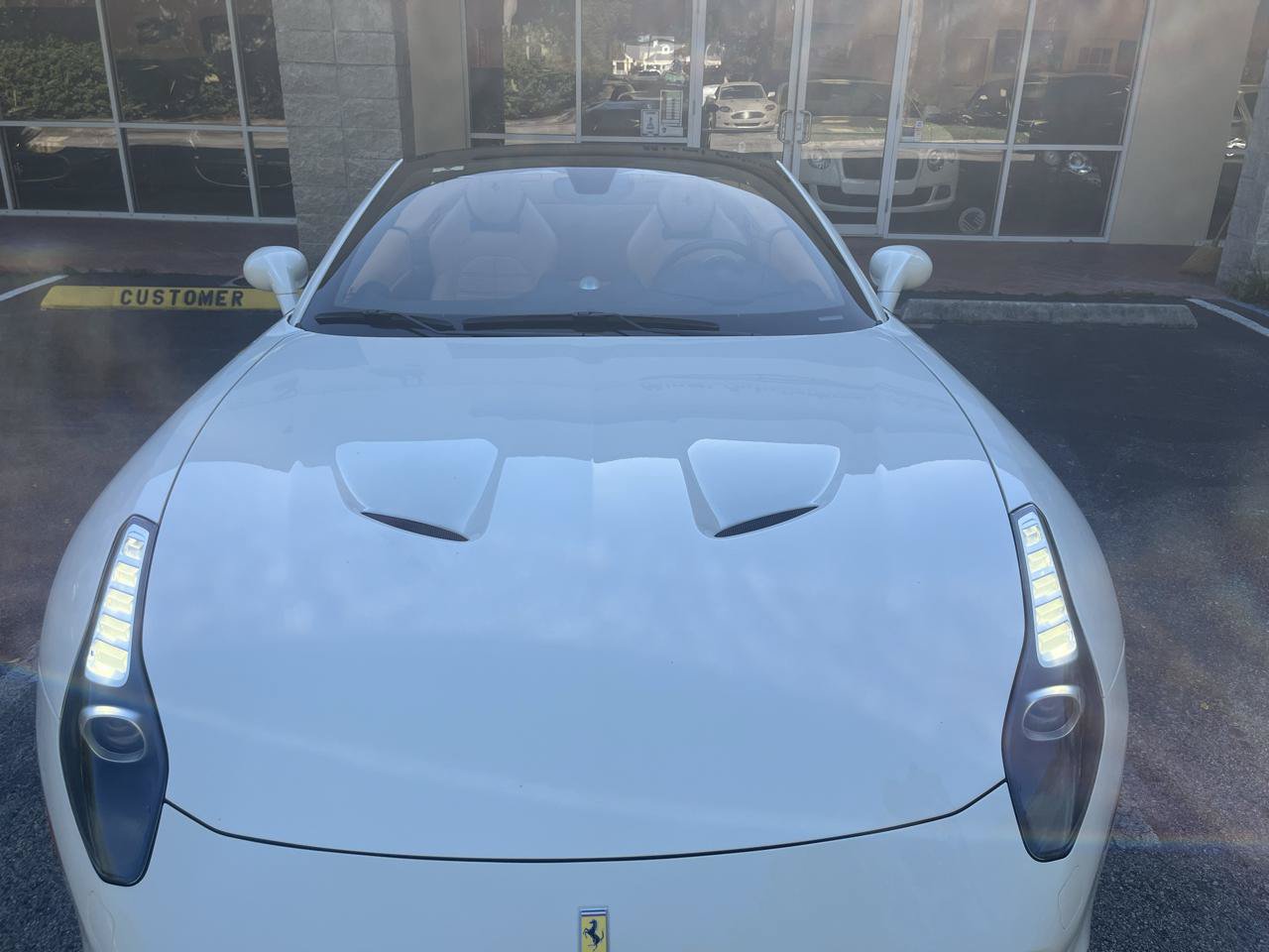 Used 2016 Ferrari California T RWD image 12