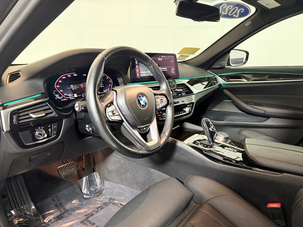 Used 2022 BMW 540i xDrive w/ Premium Package image 14
