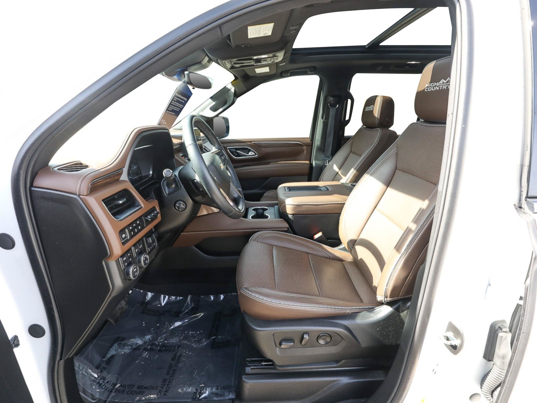 Used 2024 Chevrolet Tahoe High Country AWD/4WD image 13