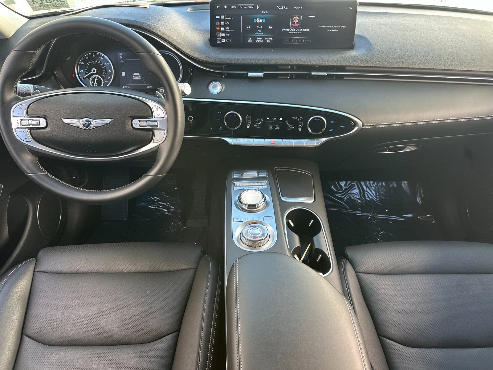 Used 2024 Genesis GV70 2.5T w/ Select Package image 13