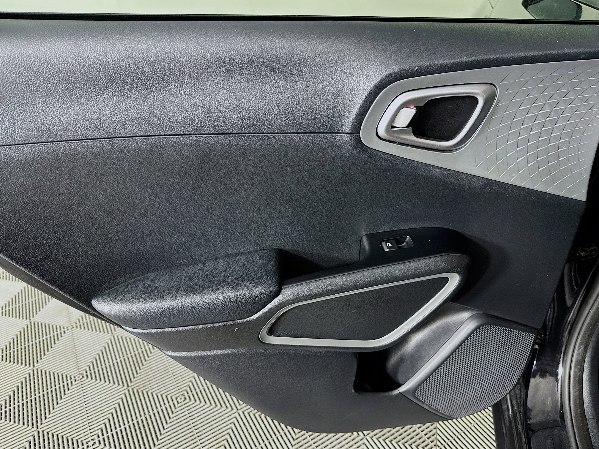 Used 2020 Kia Soul LX image 23