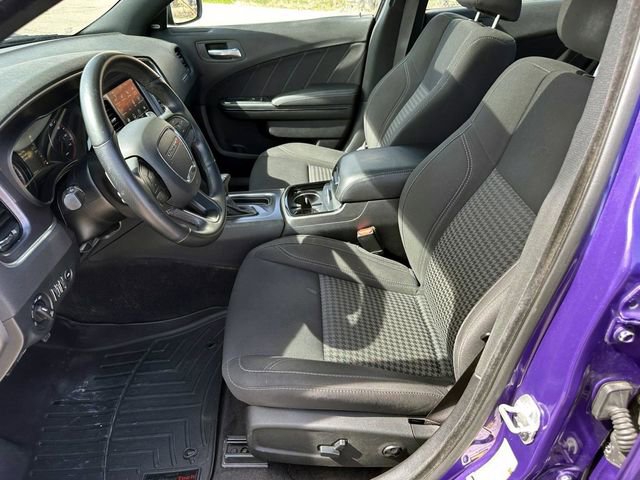 Used 2018 Dodge Charger GT w/ Blacktop Package image 18