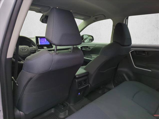 Used 2024 Toyota RAV4 LE AWD/4WD image 25