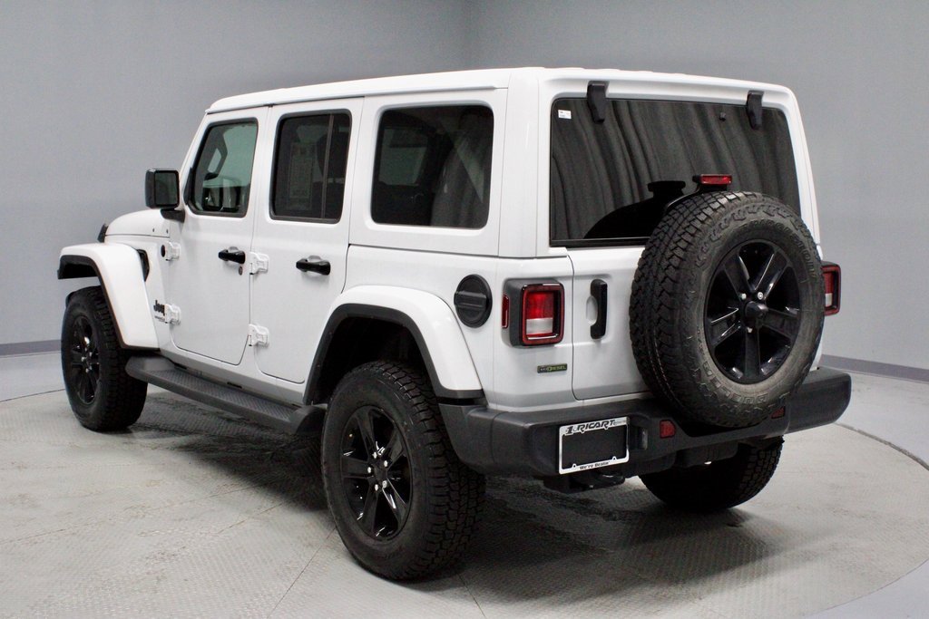Used 2021 Jeep Wrangler Unlimited Sahara image 8