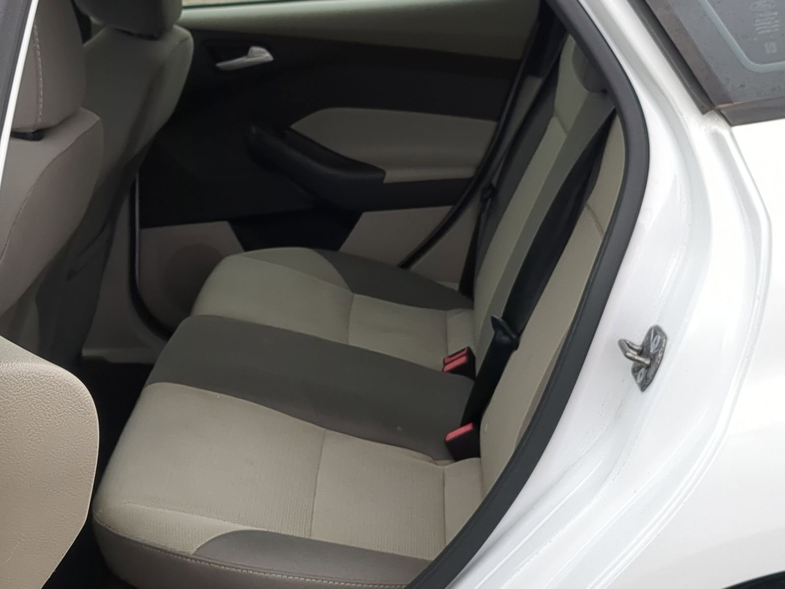 Used 2013 Ford Focus SE image 21