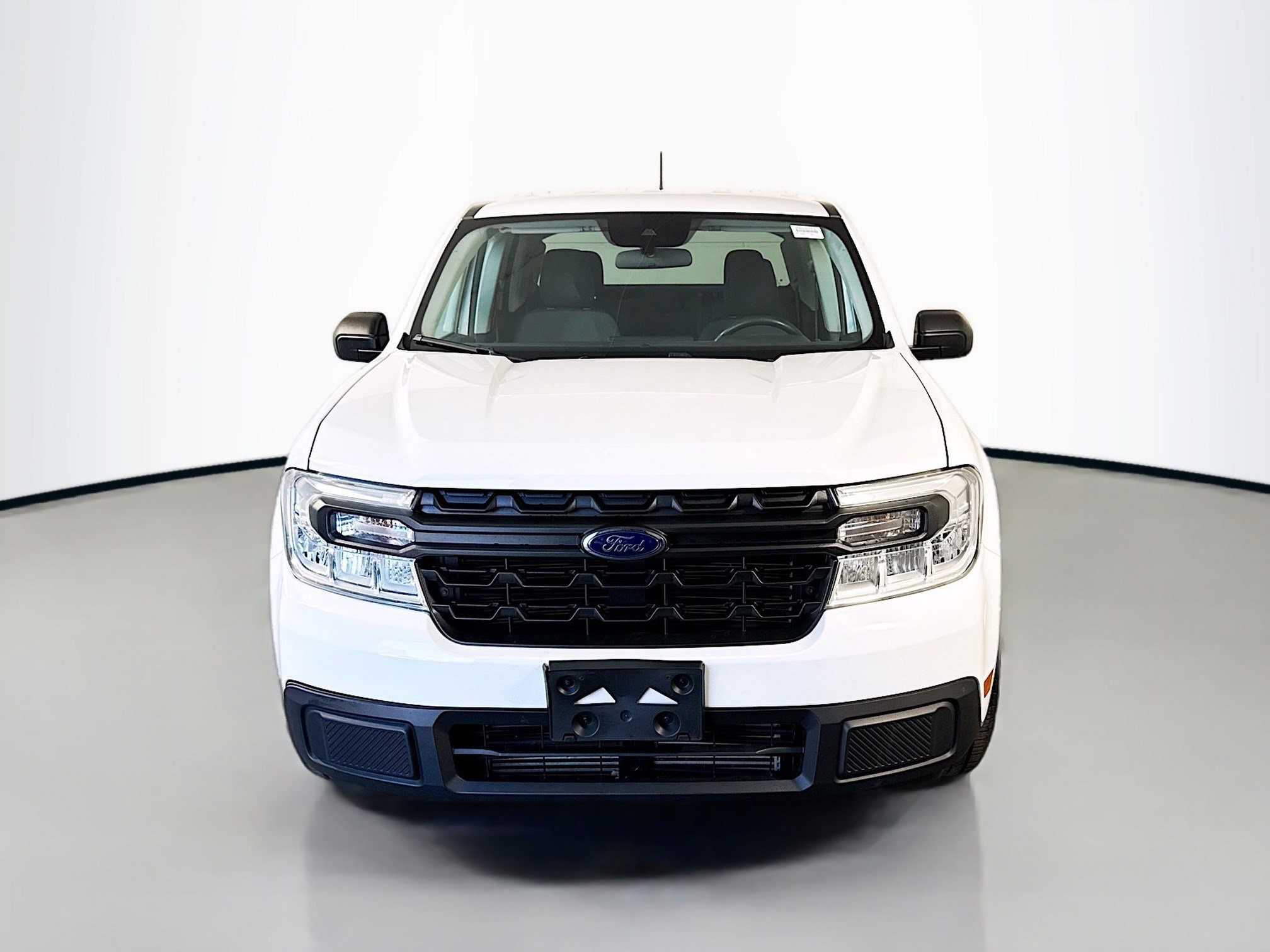 Used 2022 Ford Maverick XL image 2