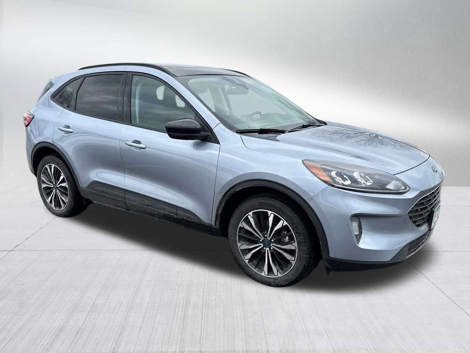 Certified 2022 Ford Escape SEL w/ SEL Stealth AWD Package image 10