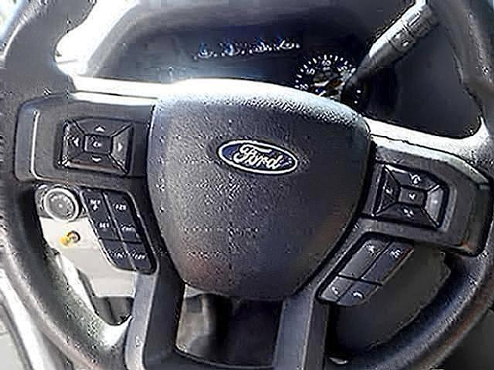Used 2024 Ford E-450 and Econoline 450 Super Duty w/ Power Windows & Locks Group RWD image 15