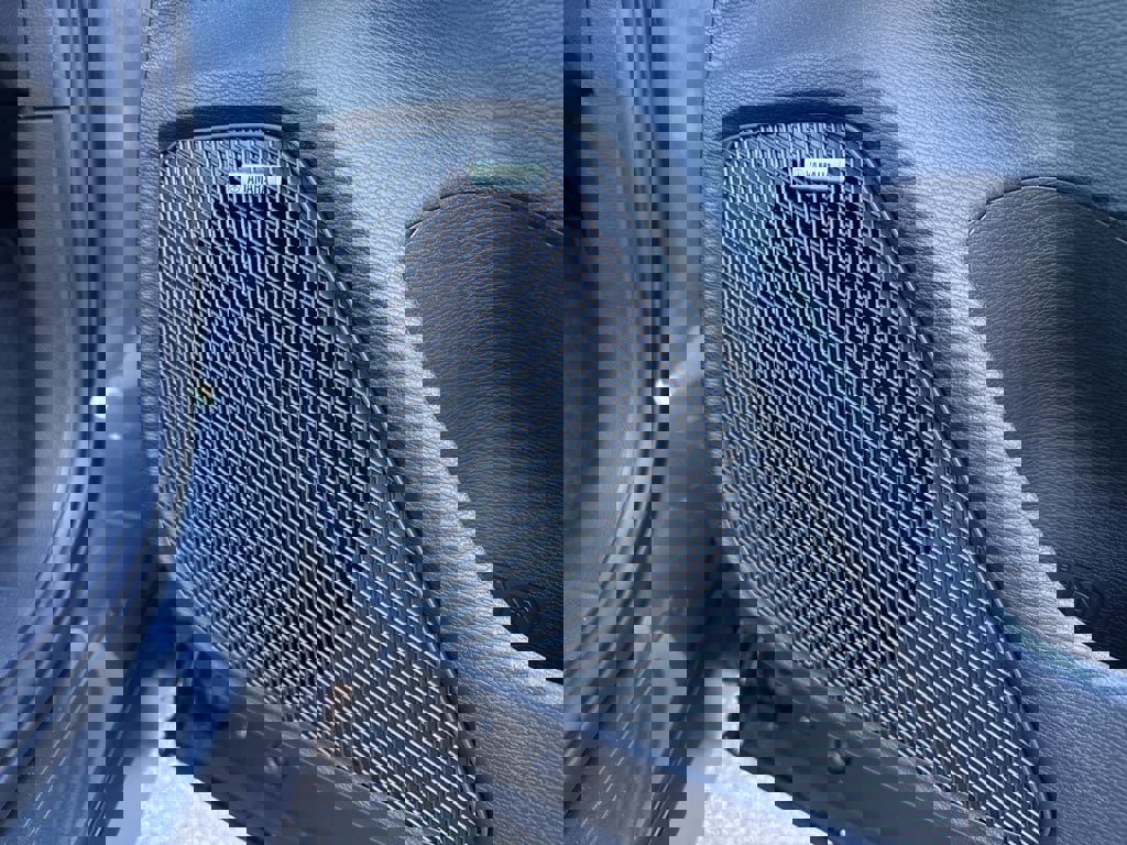 New 2025 Mitsubishi Outlander SE image 32