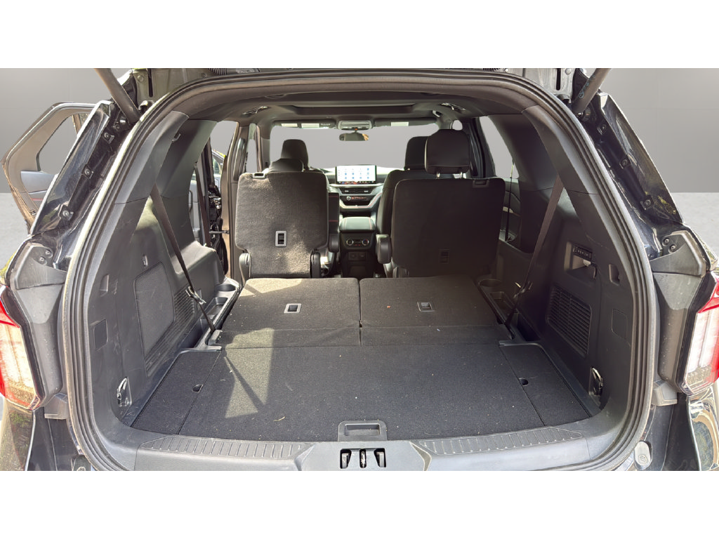 Used 2025 Ford Explorer ST w/ Sun And Sound Package AWD/4WD image 19